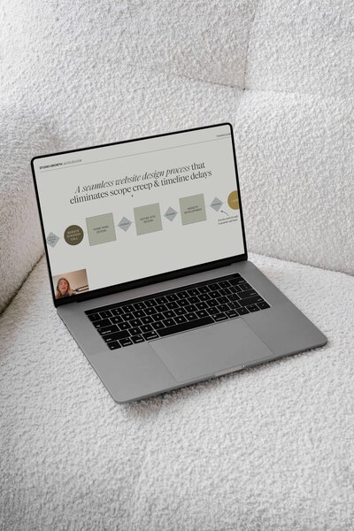 mockup 7