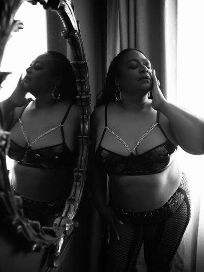 Boudoir for Mature and curvy women over 40-9730