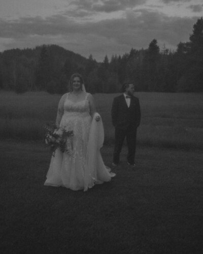 artistic-spokane-wedding-photographer