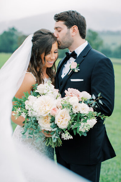 king-family-vineyards-wedding-photo-08