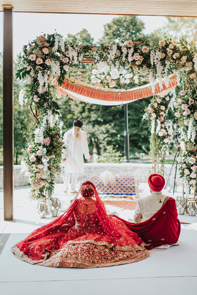 Toronto event planners  outdoor wedding ceremony