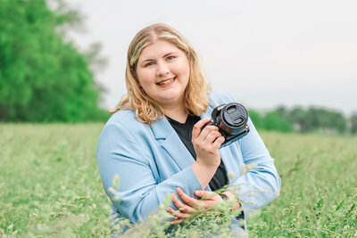 A Kentucky photographer at Keenland branding photo