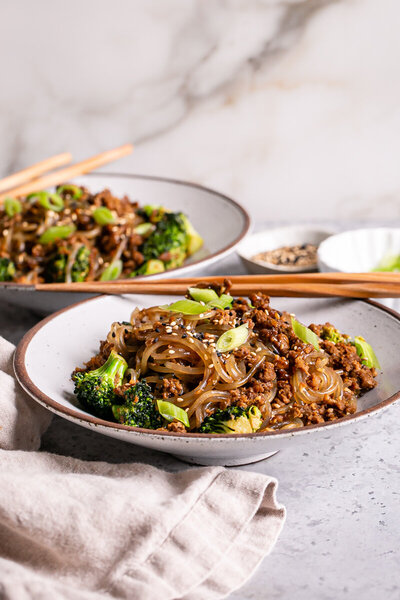 beef and broccoli teriyaki noodles-9