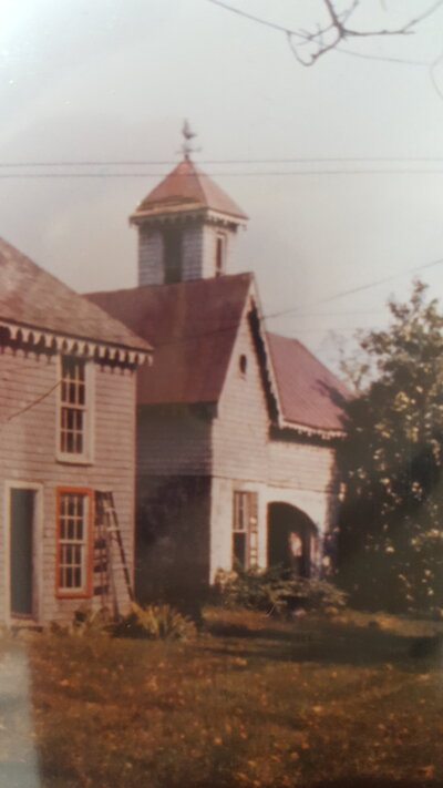 Heartland of Versailles - Historic Carriage House