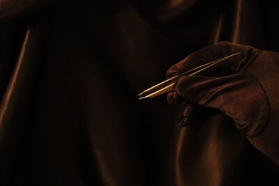 Tweezers