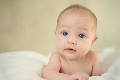Eau-Claire-Wisconsin-Eliza-Porter-Photography-Newborns-baby-girl-DSC_0393