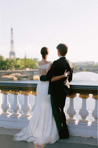 Engagement-elopement-paris-photographer-24