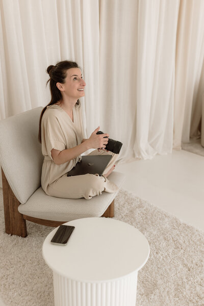 newborn fotograaf - gezinsfotograaf - zwangerschapsfotografie - videograaf - Sint-Niklaas - Pictures by Jess - Mama en baby shoot - videograaf - baby shoot