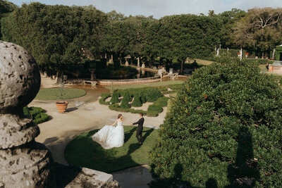 aerial view of bride and groom in mexico captured by destination and mexico wedding photographer elsie goodman