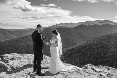 Colorado cliffside elopement by Christine Bradshaw