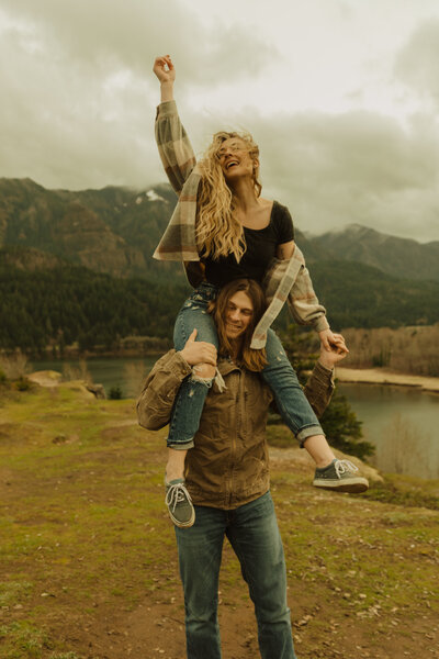 Hannah+Clay-the gorge by MadelineRosePhotography012