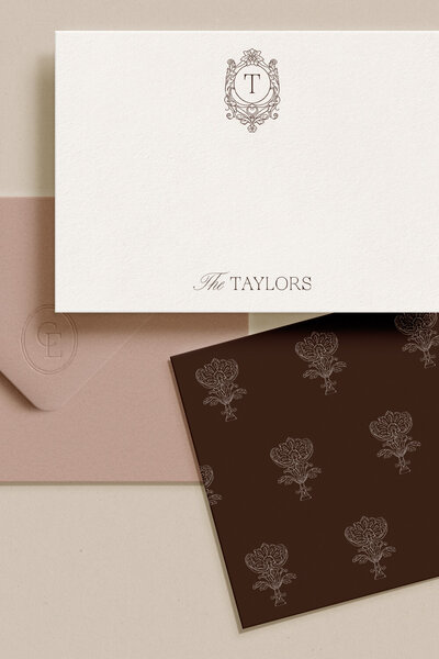 elegant-and-romantic-brand-identity-for-the-taylors-19
