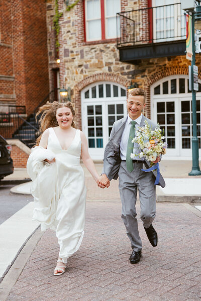 Photo of modern bridal portraits .