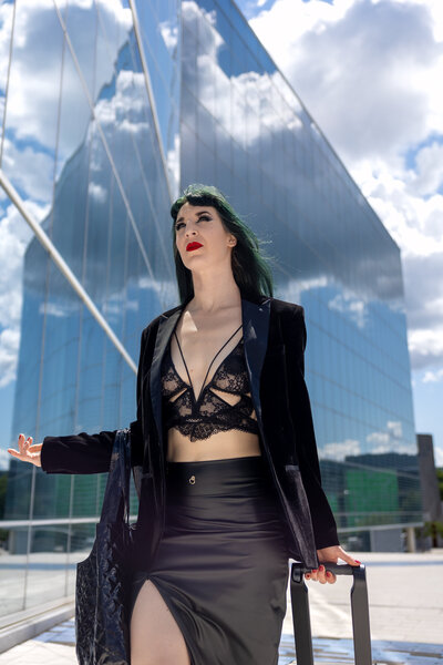 Montreal outdoor photoshoot - Madrose Burlesque