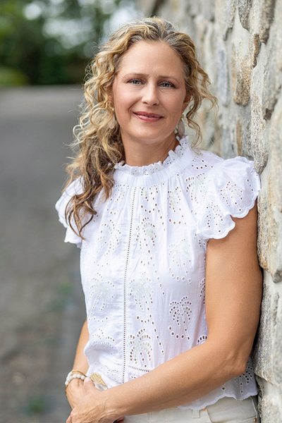 Professional home stager Shelly Girardo
