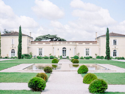 Chateau Gassies wedding venue in Bordeaux, France