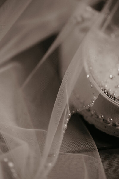 veil detail at wedding