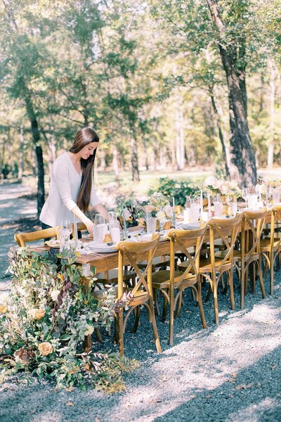 Alexa Kay styling details on a tablescape