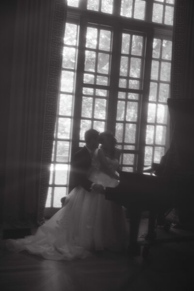 Elopement photos in Illinois