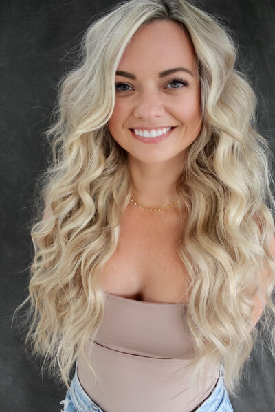 Seamless blonde hair extensions