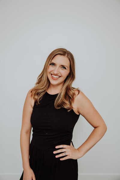 monica is a detroit based wedding coordinator