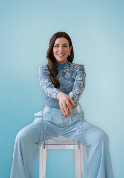 AmyPorterfield-09300 with blue background cropped