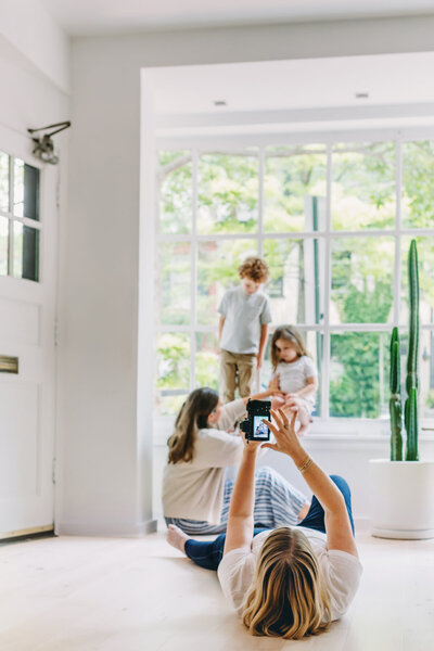 NPS Photographer photographs DC family