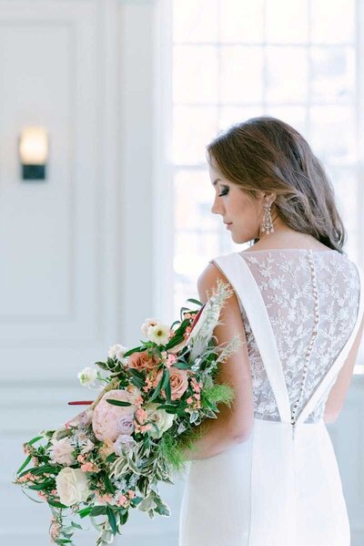 V-back wedding dress designer wholesale