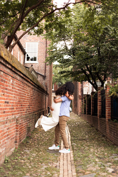 wedding and engagement photographer in old town alexandria virginia