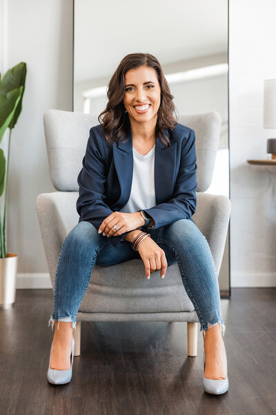 Branding by Jo - business-woman-with-white-vest