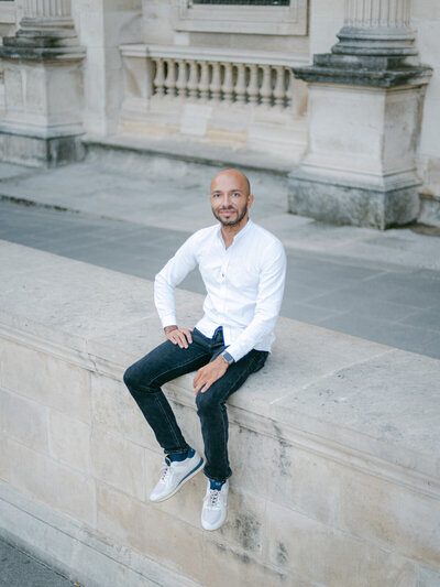 Portrait of Thomas Raboteur, luxury wedding photographer from the French Riviera