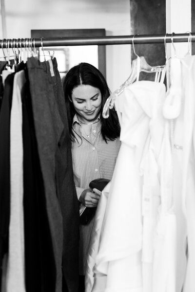 Embark on your bridal fashion journey with Agency 8 Bridal Stylist.. Our tailored approach includes finding the perfect dress, styling wedding day accessories, and providing day-of wedding services. Your dream wedding ensemble awaits!