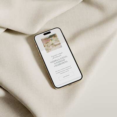 showit web design for luxury photographers, Palme Design Co showing iphone mockup