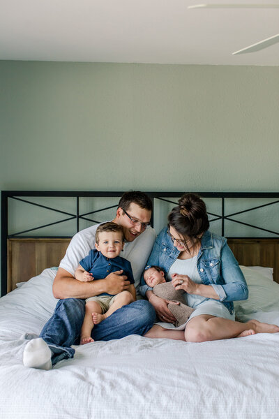 Newborn Photos - Color (24 of 100)