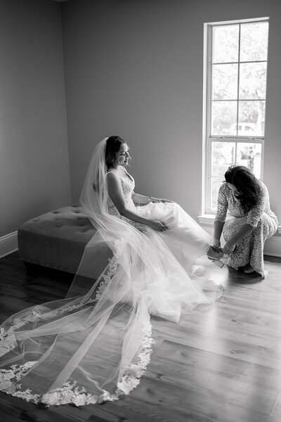 Bride and Groom doing their first dance at the Pearl by San Antonio Wedding Photographer