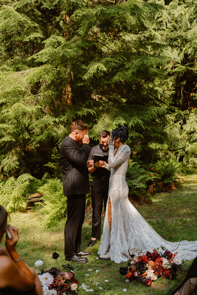 oregon elopement photographer