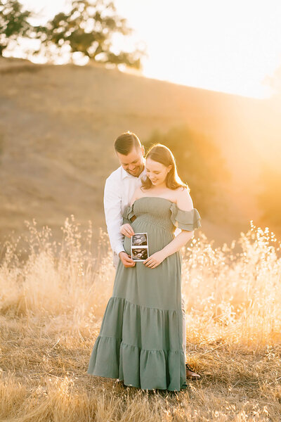 Expecting mother glowing in golden hour light, captured by Vanessa Montano Photography — Brentwood Maternity Photographer creating timeless portraits.