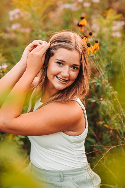 galena-territory-illinois-senior-photographer-flower-field-summer