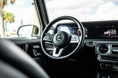 mercedes-g550-desert-sand-professional-edition-for-rent-in-miami-steering-wheel-021