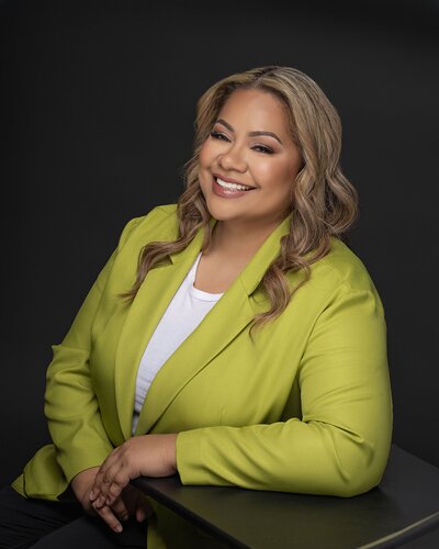 oksana_foldager_anchorage_headshot_photographer_1448