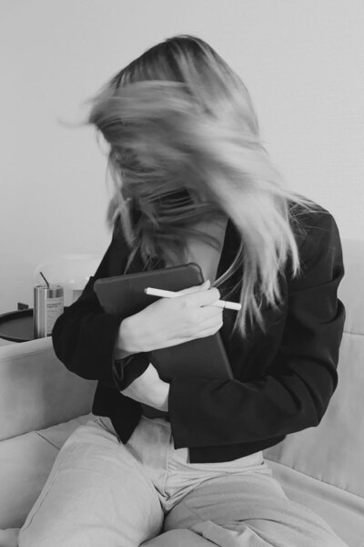 Kristina Bumbak Showit website designer