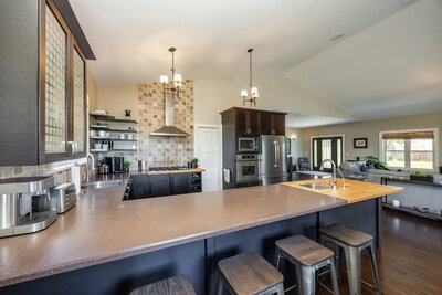 13762 Loyalist Parkway kitchen