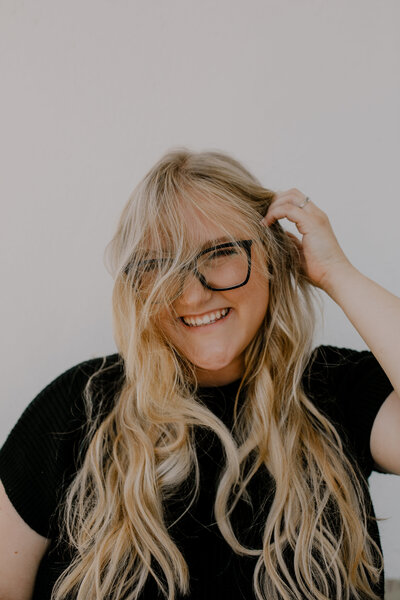 Haley benton Destination wedding and elopement photgorapher based in Sothern California and Idaho a