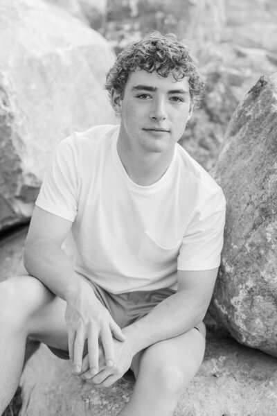 senior-highshool-boy-blackandwhite