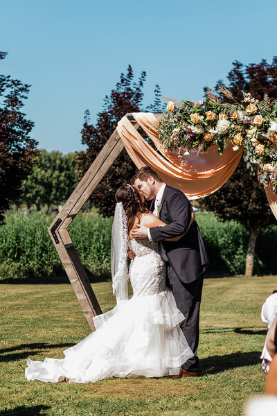 Craven Farm Wedding Snohomish by Joanna Monger Photography