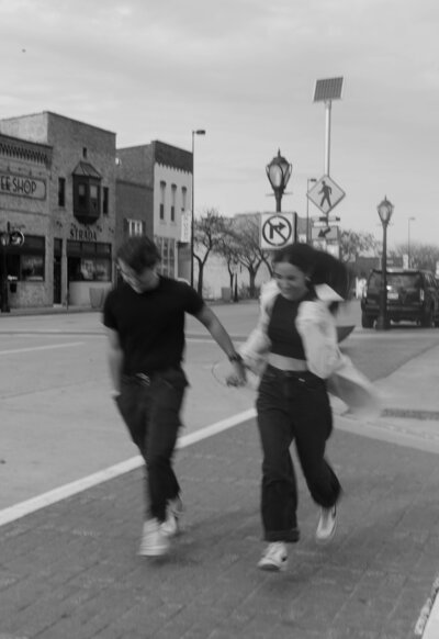 De Pere Wisconsin Couples Photographer