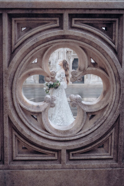 091-Milan-Duomo-Inspiration-Love-Story Elopement-Cinematic-Romance-Destination-Wedding-Editorial-Luxury-Fine-Art-Lisa-Vigliotta-Photography