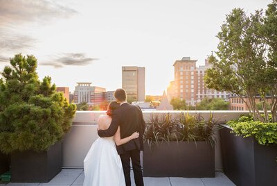 Downtown-Greenville-SC-Spring-Wedding-at-Avenue_2249