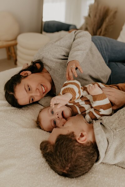 seance-famille-a-la-maison-naturelle-bordeaux