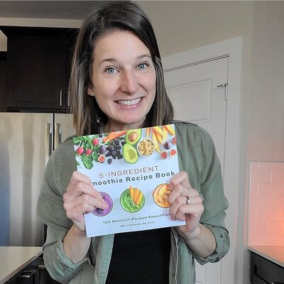 The-Holistic-Dietitian-smoothie-book